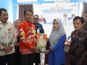 Pemkab OKI Salurkan Bansos CSR untuk Tekan Kemiskinan Ekstrim