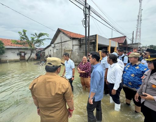 Tinjau Banjir di Bekasi, Wapres Pastikan Keselamatan dan Pendampingan Warga Terpenuhi