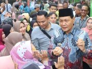 Operasi Pasar Murah Hadirkan 13 Bahan Pokok, Warga Antusias Berbelanja