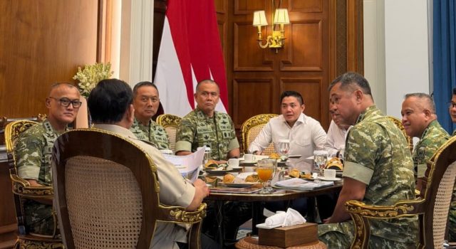 Presiden Terima Laporan Pembangunan 300 Jembatan dan Renovasi Sekolah Terdampak Bencana