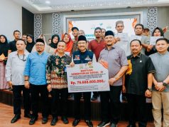 Mensos Menyalurkan Santunan Tahap II untuk Korban Aceh