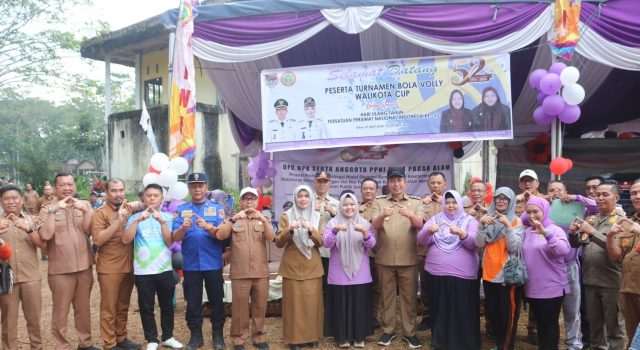 Walikota Pagar Alam Hadiri Pembukaan Turnamen Bola Volly