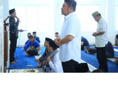 Gubernur Sumsel Melaksanakan Sholat Jumat di Masjid Al Hayza