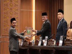 Sekda Sumsel Hadiri Rapat Paripurna DPRD, Bahas Pandangan Umum Fraksi atas Pertanggungjawaban APBD 2025