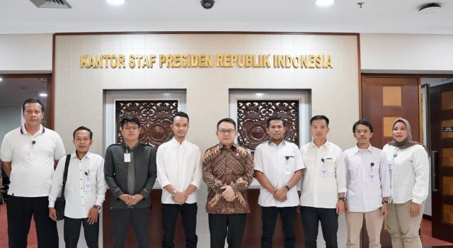 Kepala Staf Kepresidenan Menerima Audensi dari Perwakilan AMCI